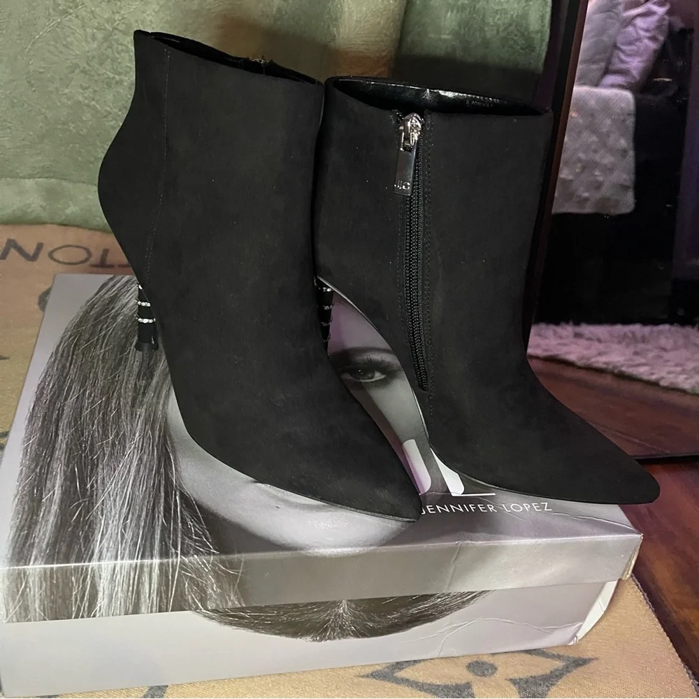 Jennifer Lopez Black Ankle Boots Sleek Design NWOT